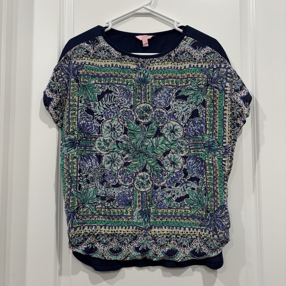 LILLY‎ PULITZER Marion Silk Escape Animals Sz XS/S Navy Back Short Sleeve Top